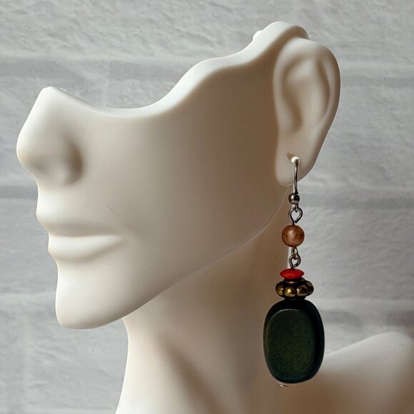 Chico’s Vintage Y2K Silver Tone Wood Bead Dangle Earrings New On Card Gray Pink - Picture 7 of 7